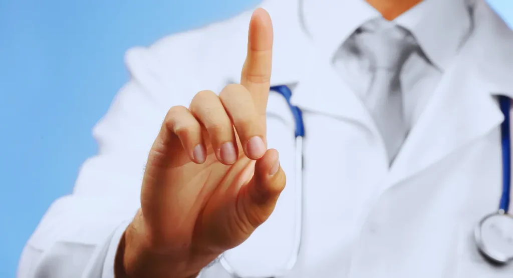 आम शारीरिक लक्षण जो स्वास्थ्य के चेतावनी संकेत हो सकते हैं